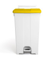 Šiukšlių dėžė atidaroma koja Derby, geltonu dangčiu, 90l