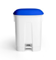 Šiukšlių dėžė atidaroma koja Derby, mėlynu dangčiu, 60l